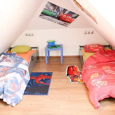 Tristan Apartment *
